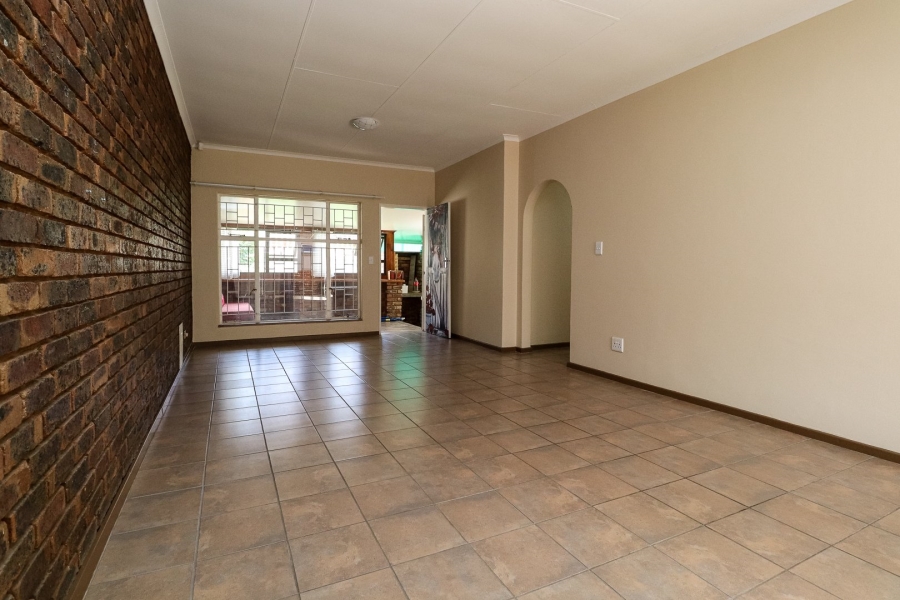 2 Bedroom Property for Sale in La Hoff North West